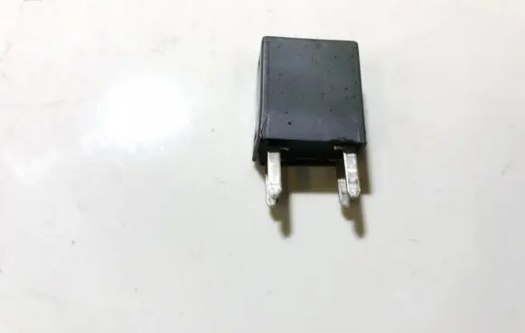 Opel Sintra Other relay 12077866 8351a1
