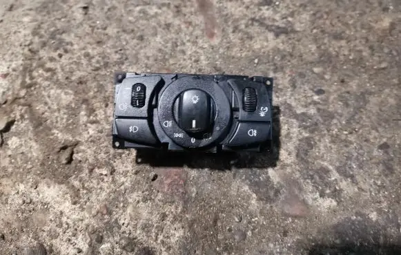 BMW 5 E60 E61 Light switch