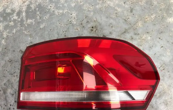 Volkswagen Touran III Rear/tail lights 5TA945096A