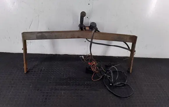 Seat Toledo III (5P) Tow bar 