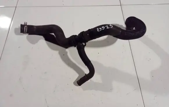 Renault Megane III Engine coolant pipe/hose