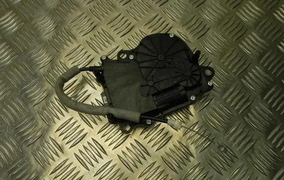 Tailgate/trunk/boot lift motor