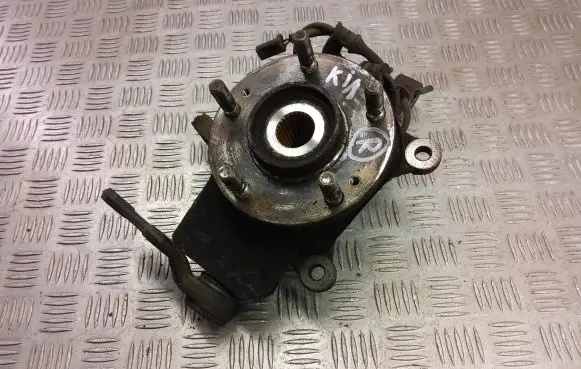 KIA Pro Cee'd II Front wheel hub