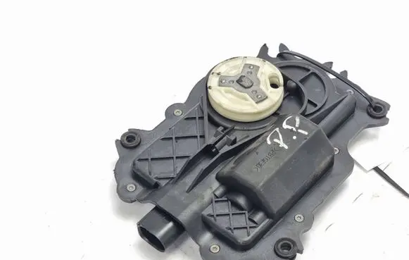 Audi A8 S8 D3 4E Front door soft close latching motor 4E0837059