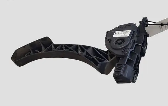 Volvo V60 Accelerator throttle pedal 31329059 6PV01083402