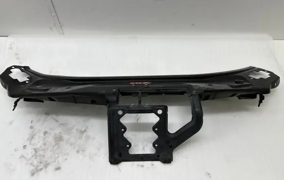 Mercedes-Benz S W221 Top upper radiator support slam panel A2218173920