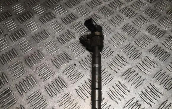 Mercedes-Benz S W220 Fuel injector 6280700487 A6280700487
