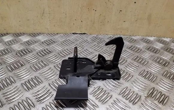 Audi Q7 4L Engine bonnet/hood lock/latch loop/hook 4L0823480A