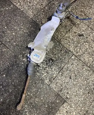Volkswagen Jetta V Steering rack