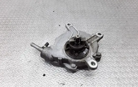 Toyota Verso Vacuum pump