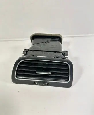 Volkswagen Golf VII Dashboard side air vent grill/cover trim