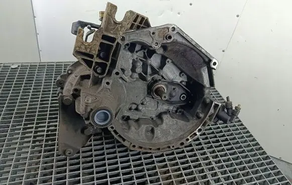 Peugeot 207 Manual 5 speed gearbox 20CQ65