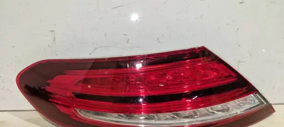 Mercedes-Benz C W205 Rear/tail lights A2059062905 2SD011786 00058839