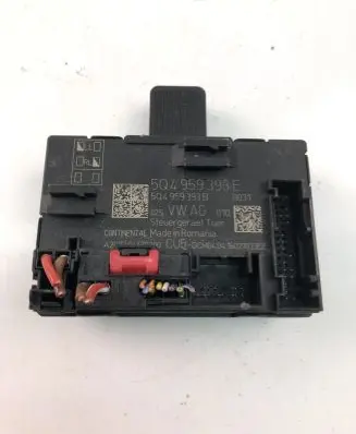 Skoda Octavia Mk3 (5E) Door control unit/module 5Q4959393E