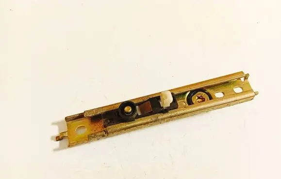 Peugeot 406 Seat belt adjustment rail 5503021