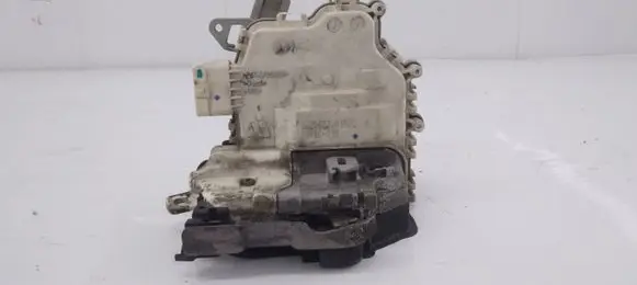 Audi Q7 4L Front door lock 8J2837015C