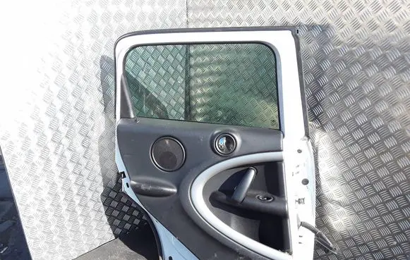 Mini Cooper Countryman R60 Rear door