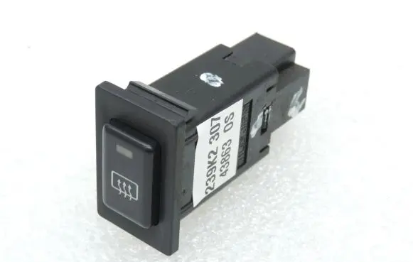 Isuzu Bighorn Windscreen/window heater switch 8970184642 97018464 1239311