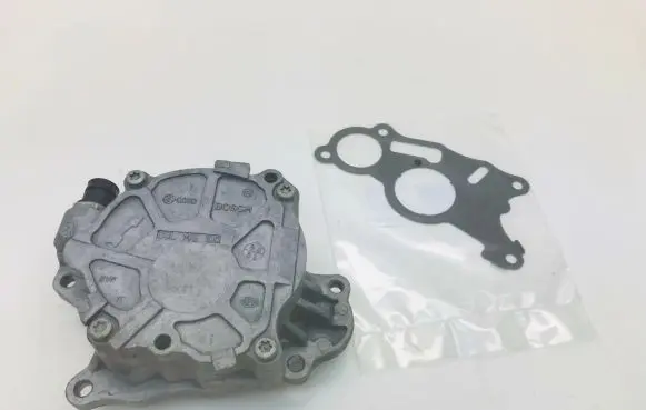 Volkswagen Beetle A5 Vacuum pump 03L145100