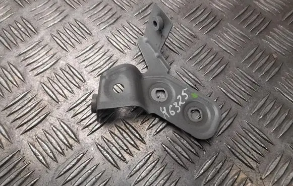 BMW i4 Fender mounting bracket 7486804