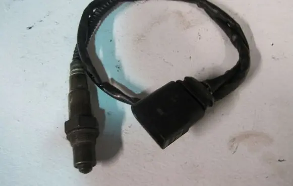 Skoda Rapid (120G, 130G, 135G) Lambda probe sensor 7L0906262C