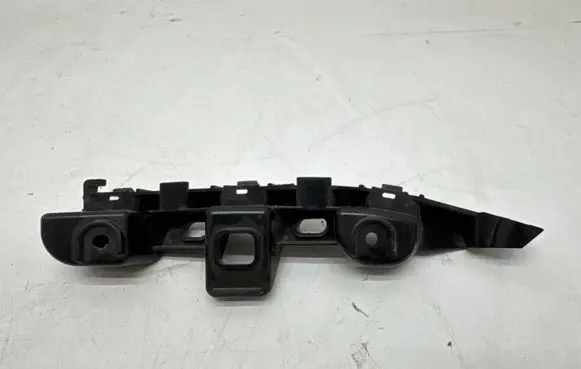 Volkswagen PASSAT B7 Front bumper mounting bracket 3AA807184