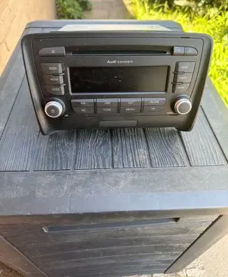 Audi TT TTS Mk2 Radio/CD/DVD/GPS head unit 8J0035186Q