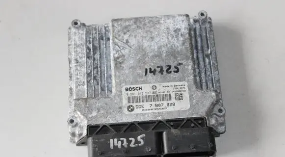 BMW 1 E81 E87 Engine control unit/module 7807828 0281013537