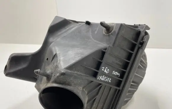 Chrysler Grand Voyager V Air filter box 04880233AC