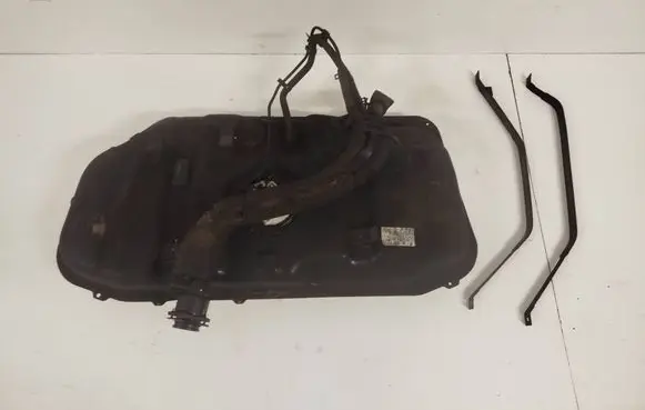 KIA Carens III Fuel tank 31100A4900 31110A4900