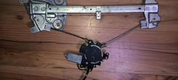 Toyota Celica T230 Sliding door window regulator with motor 8571020320 85710-20320