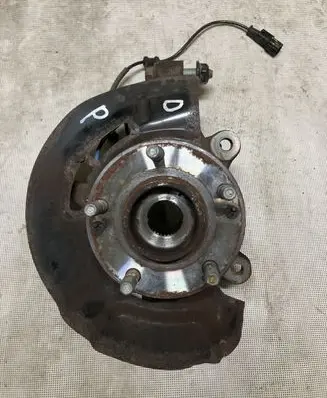 Hyundai Tucson TL Front wheel hub spindle knuckle