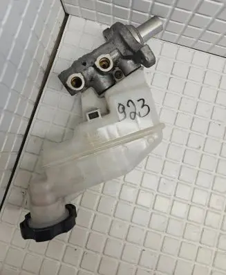Hyundai i10 Master brake cylinder MIL20285