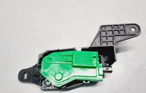 Fuel tank cap lock motor