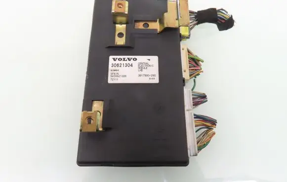 Volvo S40, V40 Central body control module 3817900290 30621304