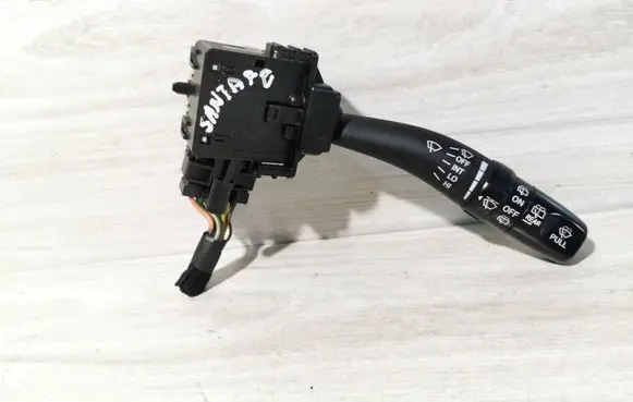 Hyundai Santa Fe Wiper control stalk 202004726