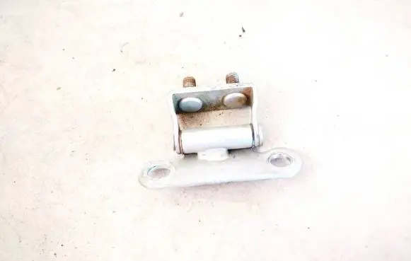 Toyota Avensis Verso Tailgate/trunk/boot hinge