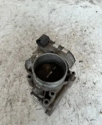 Volkswagen Sharan Throttle valve 022133062AB