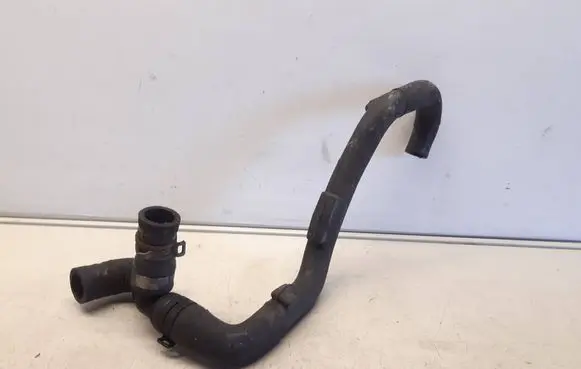 Volkswagen Tiguan Engine coolant pipe/hose 5N0121087