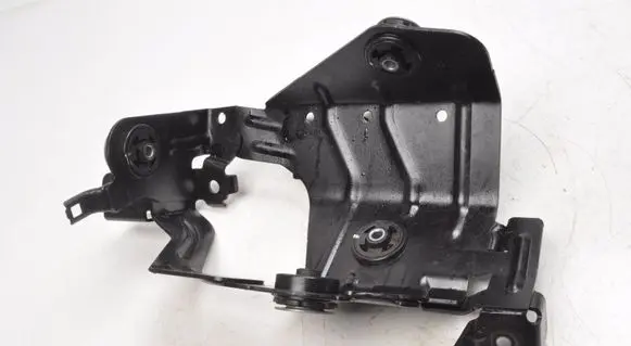 Mini Aceman A/C compressor mount bracket 8103110XNY04A