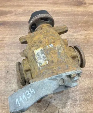 BMW 3 E90 E91 Rear differential 7591016