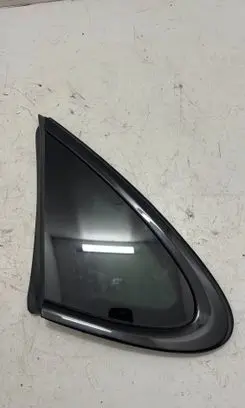 Porsche Cayenne (9Y0 9Y3) Rear side window 9Y3845297M