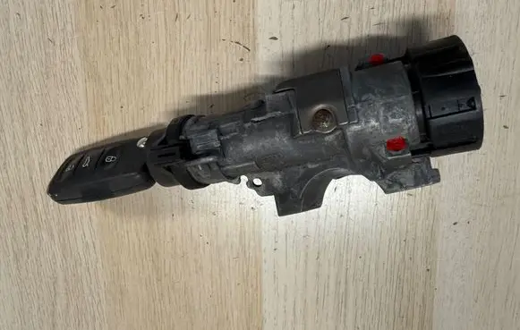 Volkswagen Polo V 6R Ignition lock 6R0905851B