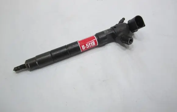 Skoda Octavia Mk3 (5E) Fuel injector 04L130277D Y39SY4K4Z 0050922715H