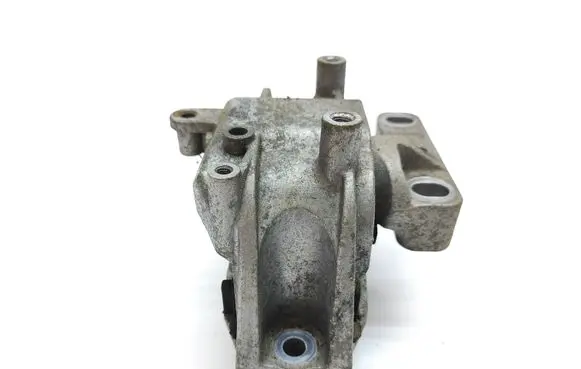 Skoda Octavia Mk2 (1Z) Engine mount bracket 1K0199262