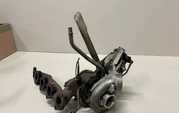 Mercedes-Benz E W211 Turbo A6460901080 GTB17V T529900