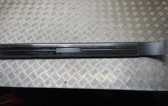 Front sill trim cover