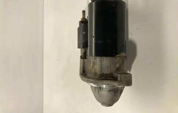 Volkswagen PASSAT B5.5 Starter motor 0001107073 06B911023