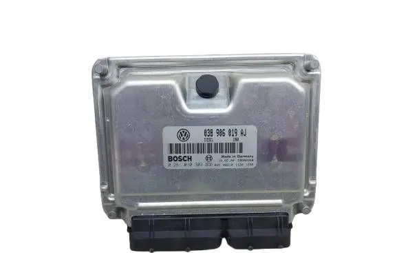 Volkswagen PASSAT B5 Engine control unit/module 038906019AJ 0281010303
