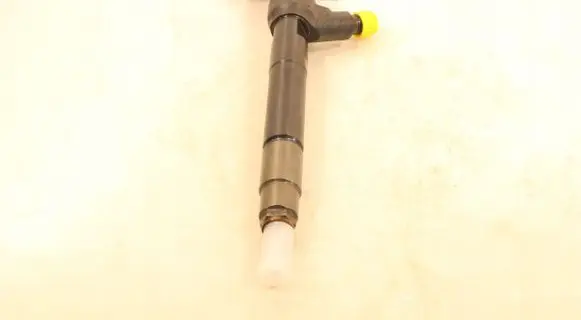 Opel Astra K Fuel injector 55578075
